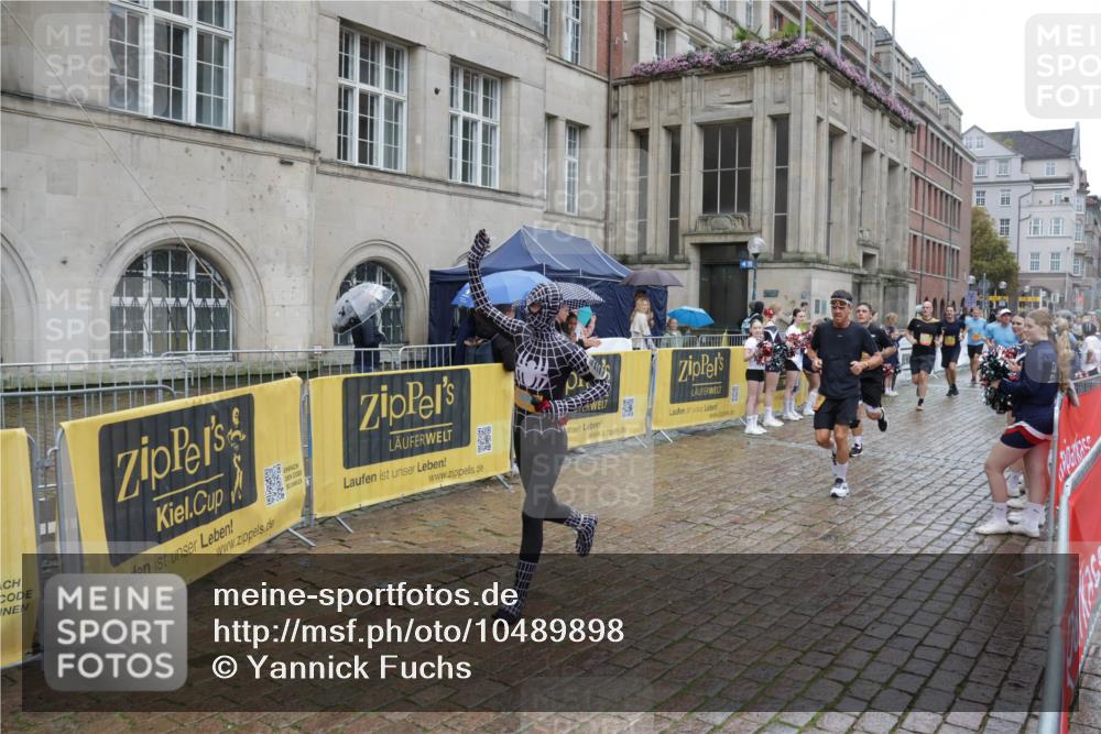 13.09.2026 - Kiel Lauf Yannick Fuchs http://msf.ph/oto/10489898 13.09.2026 11:44:30 Laufen  meine-sportfotos.de