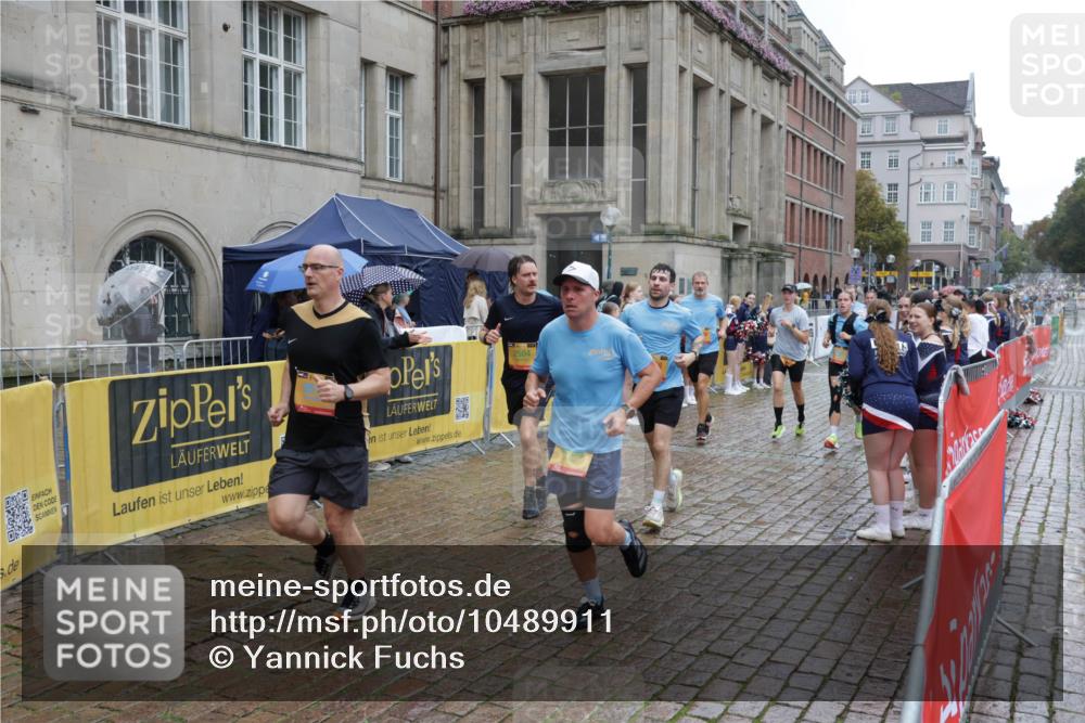 13.09.2026 - Kiel Lauf Yannick Fuchs http://msf.ph/oto/10489911 13.09.2026 11:44:34 Laufen 2504 meine-sportfotos.de
