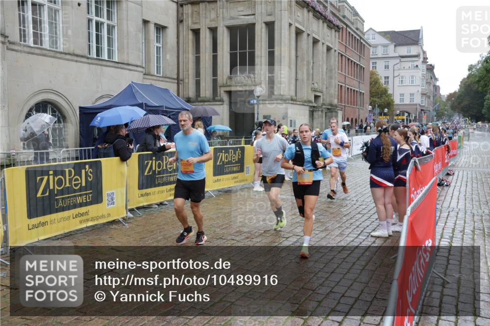 13.09.2026 - Kiel Lauf Yannick Fuchs http://msf.ph/oto/10489916 13.09.2026 11:44:36 Laufen 10266 meine-sportfotos.de