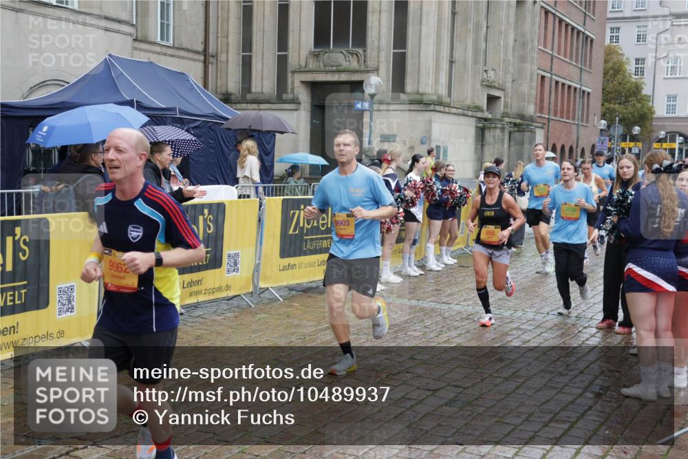 13.09.2026 - Kiel Lauf Yannick Fuchs http://msf.ph/oto/10489937 13.09.2026 11:44:47 Laufen 9962, 9903, 3638, 855 meine-sportfotos.de