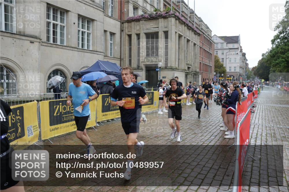 13.09.2026 - Kiel Lauf Yannick Fuchs http://msf.ph/oto/10489957 13.09.2026 11:44:54 Laufen 39, 2866 meine-sportfotos.de