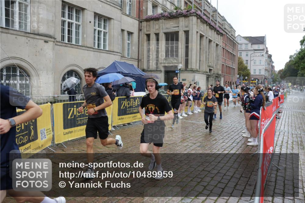 13.09.2026 - Kiel Lauf Yannick Fuchs http://msf.ph/oto/10489959 13.09.2026 11:44:55 Laufen 10287 meine-sportfotos.de