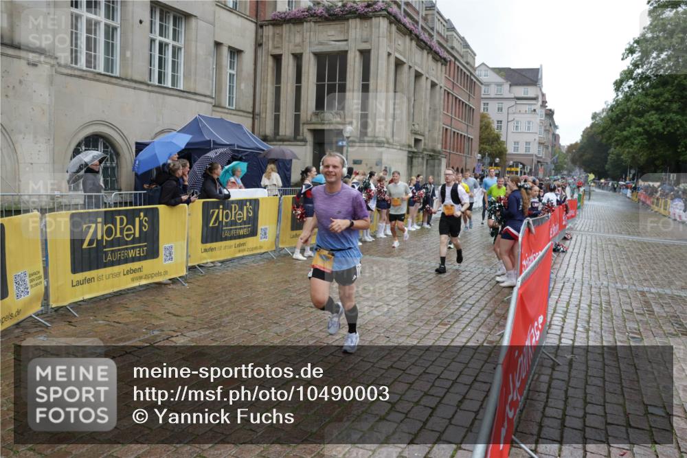 13.09.2026 - Kiel Lauf Yannick Fuchs http://msf.ph/oto/10490003 13.09.2026 11:45:20 Laufen  meine-sportfotos.de