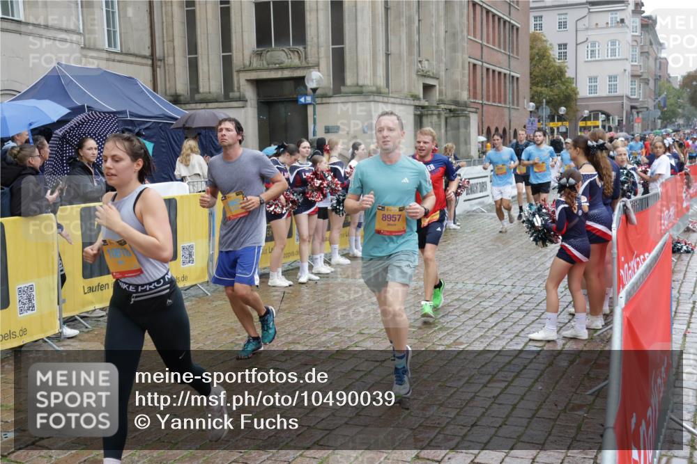 13.09.2026 - Kiel Lauf Yannick Fuchs http://msf.ph/oto/10490039 13.09.2026 11:45:34 Laufen 8957 meine-sportfotos.de