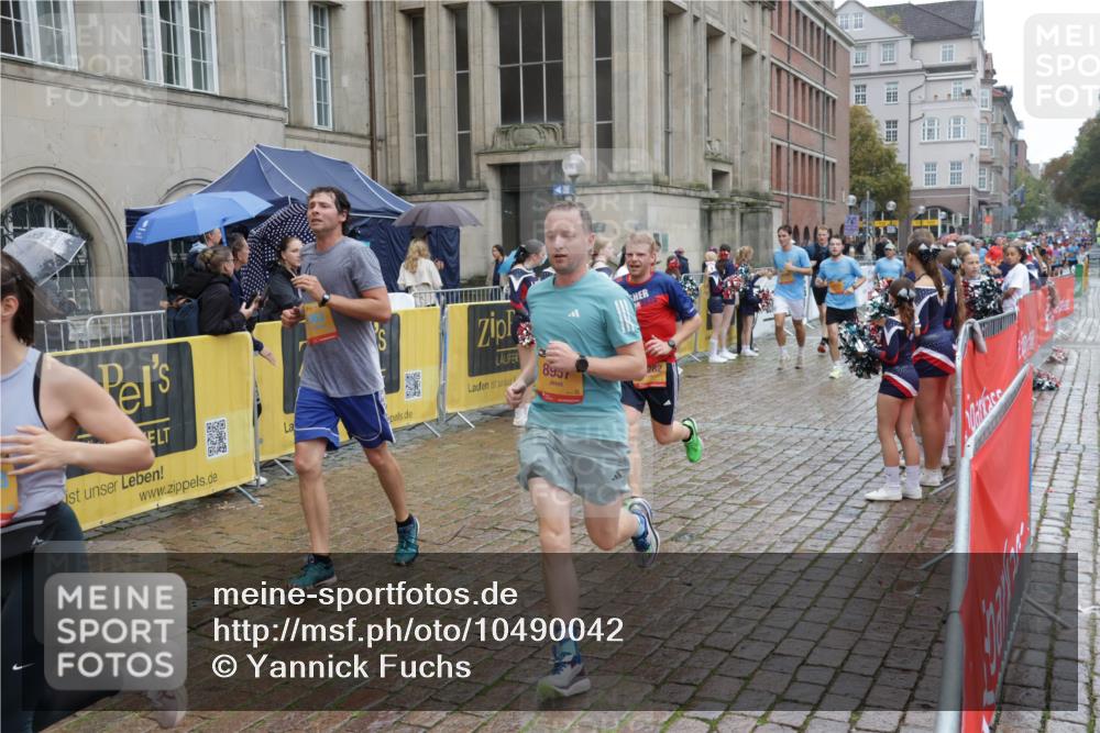 13.09.2026 - Kiel Lauf Yannick Fuchs http://msf.ph/oto/10490042 13.09.2026 11:45:35 Laufen 8937 meine-sportfotos.de