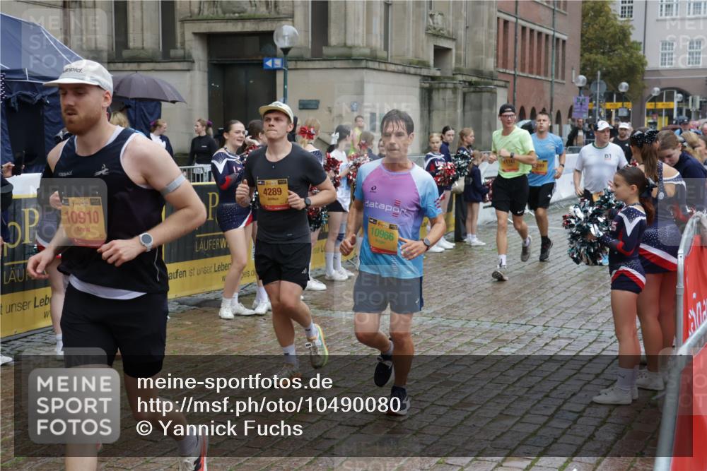 13.09.2026 - Kiel Lauf Yannick Fuchs http://msf.ph/oto/10490080 13.09.2026 11:45:49 Laufen 38, 10910, 4289, 39, 10966, 1147, 289, 1 meine-sportfotos.de