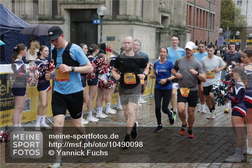 13.09.2026 - Kiel Lauf Yannick Fuchs http://msf.ph/oto/10490098 13.09.2026 11:45:58 Laufen 6304, 8882, 68, 4917, 20, 09 meine-sportfotos.de