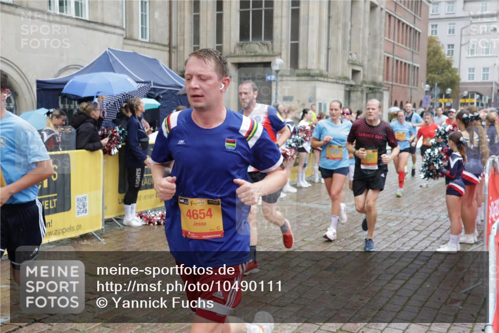 13.09.2026 - Kiel Lauf Yannick Fuchs http://msf.ph/oto/10490111 13.09.2026 11:46:07 Laufen 48, 4654 meine-sportfotos.de