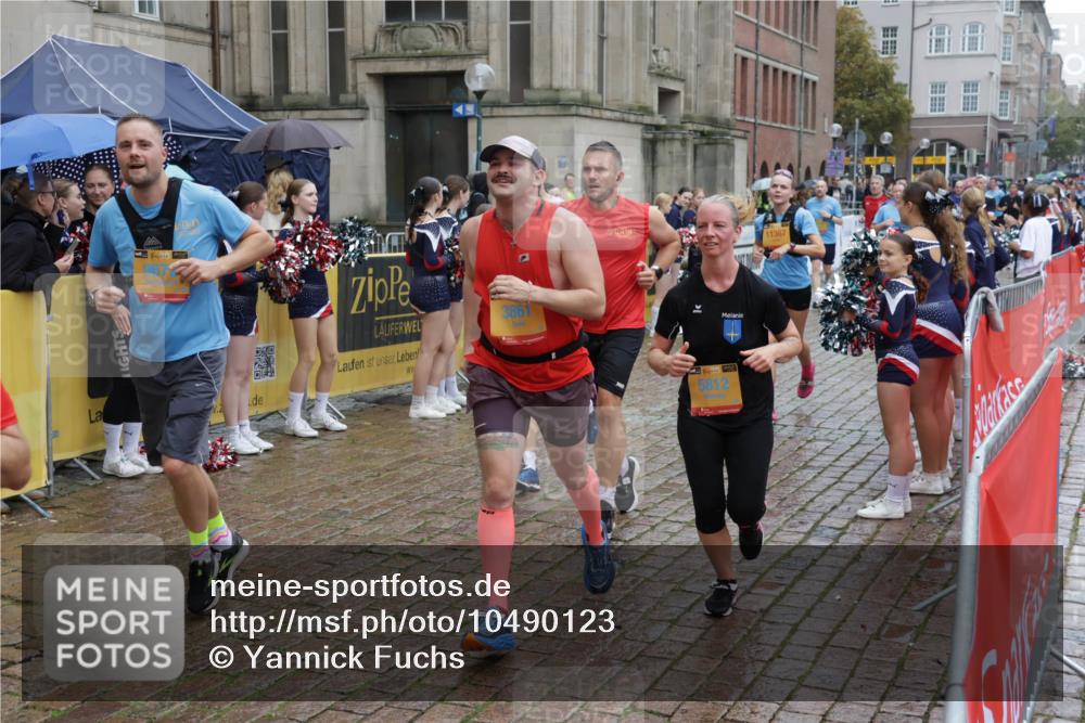 13.09.2026 - Kiel Lauf Yannick Fuchs http://msf.ph/oto/10490123 13.09.2026 11:46:10 Laufen 38, 967, 3861, 11367, 4, 3949, 5812 meine-sportfotos.de