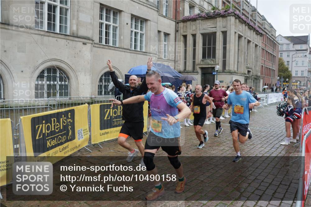 13.09.2026 - Kiel Lauf Yannick Fuchs http://msf.ph/oto/10490158 13.09.2026 11:46:25 Laufen 4946, 3197 meine-sportfotos.de