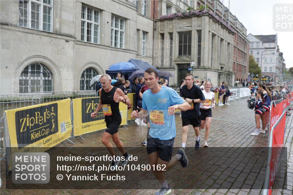 13.09.2026 - Kiel Lauf Yannick Fuchs http://msf.ph/oto/10490162 13.09.2026 11:46:26 Laufen 3197 meine-sportfotos.de