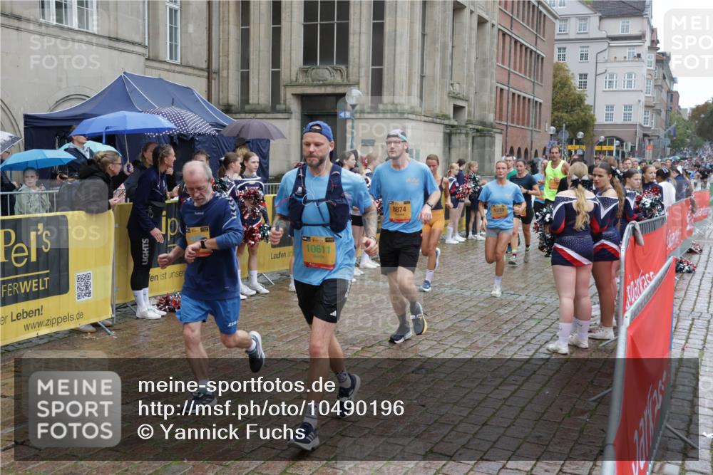 13.09.2026 - Kiel Lauf Yannick Fuchs http://msf.ph/oto/10490196 13.09.2026 11:46:40 Laufen 10611, 8874, 5233 meine-sportfotos.de