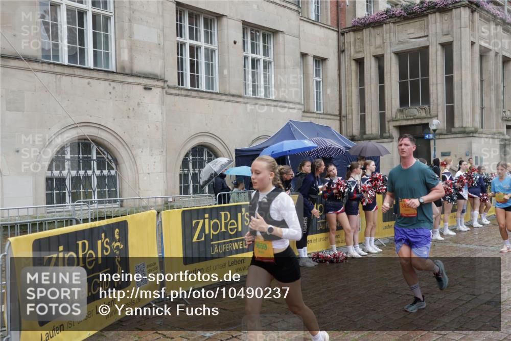 13.09.2026 - Kiel Lauf Yannick Fuchs http://msf.ph/oto/10490237 13.09.2026 11:46:55 Laufen 9659 meine-sportfotos.de