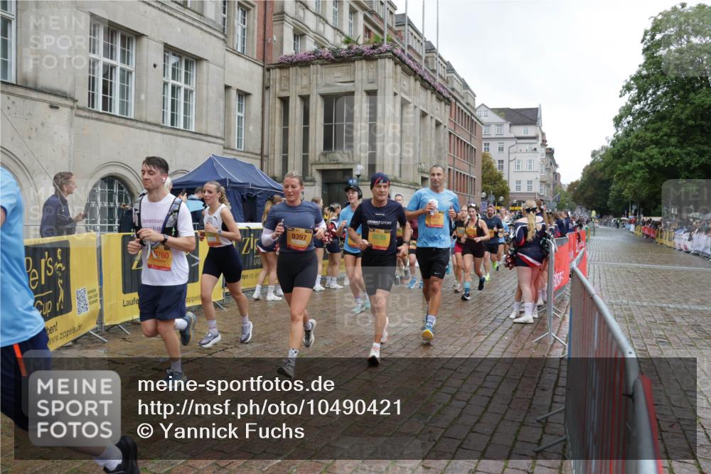 13.09.2026 - Kiel Lauf Yannick Fuchs http://msf.ph/oto/10490421 13.09.2026 11:48:17 Laufen 760, 9397, 5539, 7660 meine-sportfotos.de