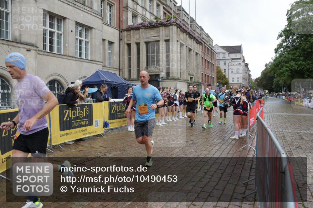13.09.2026 - Kiel Lauf Yannick Fuchs http://msf.ph/oto/10490453 13.09.2026 11:48:27 Laufen 8372 meine-sportfotos.de