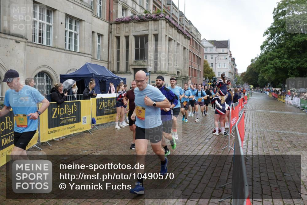 13.09.2026 - Kiel Lauf Yannick Fuchs http://msf.ph/oto/10490570 13.09.2026 11:49:13 Laufen  meine-sportfotos.de