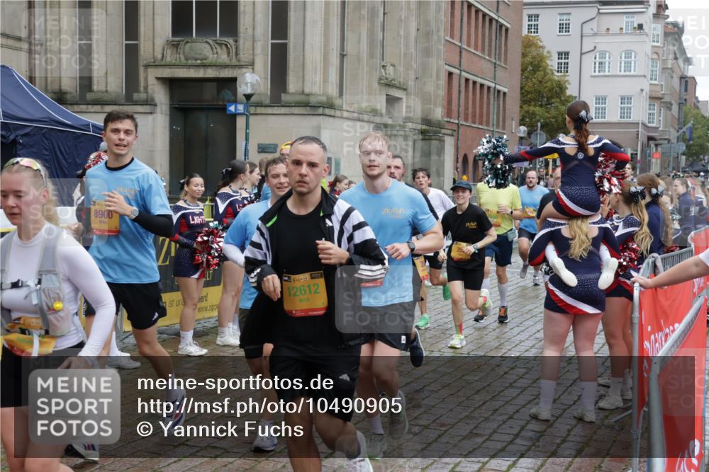 13.09.2026 - Kiel Lauf Yannick Fuchs http://msf.ph/oto/10490905 13.09.2026 11:51:16 Laufen  meine-sportfotos.de