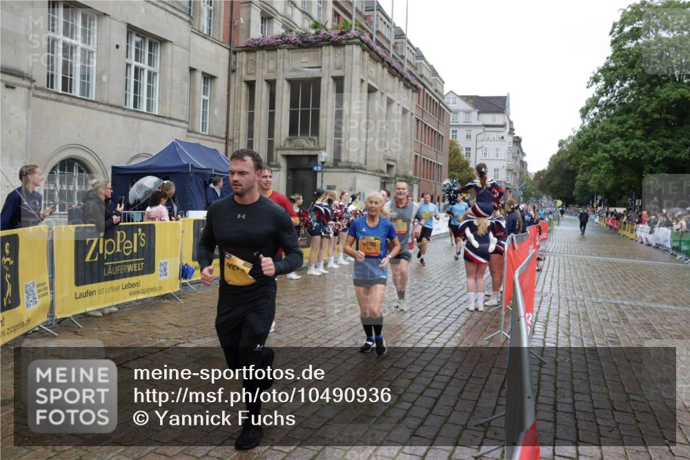 13.09.2026 - Kiel Lauf Yannick Fuchs http://msf.ph/oto/10490936 13.09.2026 11:51:28 Laufen 7, 9188 meine-sportfotos.de