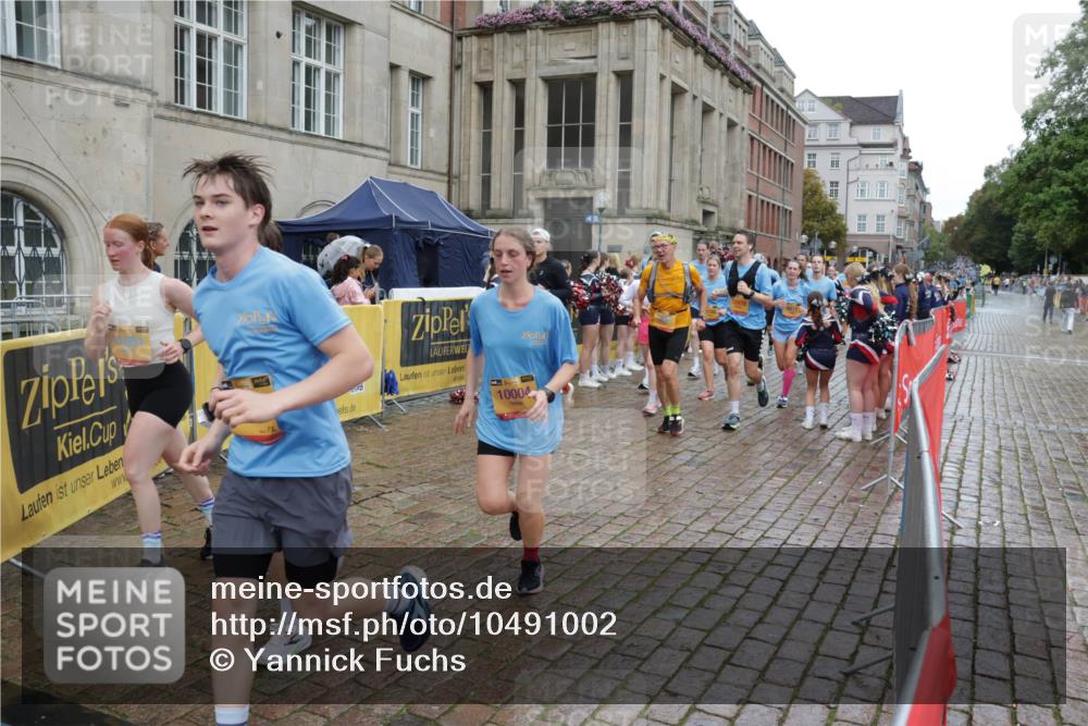 13.09.2026 - Kiel Lauf Yannick Fuchs http://msf.ph/oto/10491002 13.09.2026 11:52:09 Laufen 1051, 10004 meine-sportfotos.de