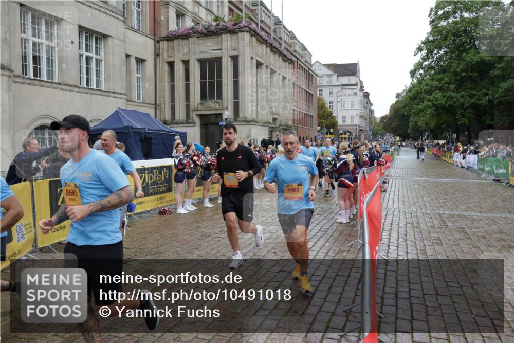 13.09.2026 - Kiel Lauf Yannick Fuchs http://msf.ph/oto/10491018 13.09.2026 11:52:16 Laufen 8663, 1469 meine-sportfotos.de