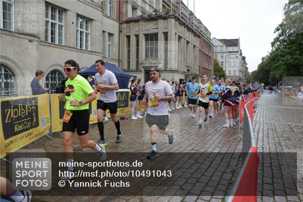 13.09.2026 - Kiel Lauf Yannick Fuchs http://msf.ph/oto/10491043 13.09.2026 11:52:32 Laufen 2529, 11399 meine-sportfotos.de