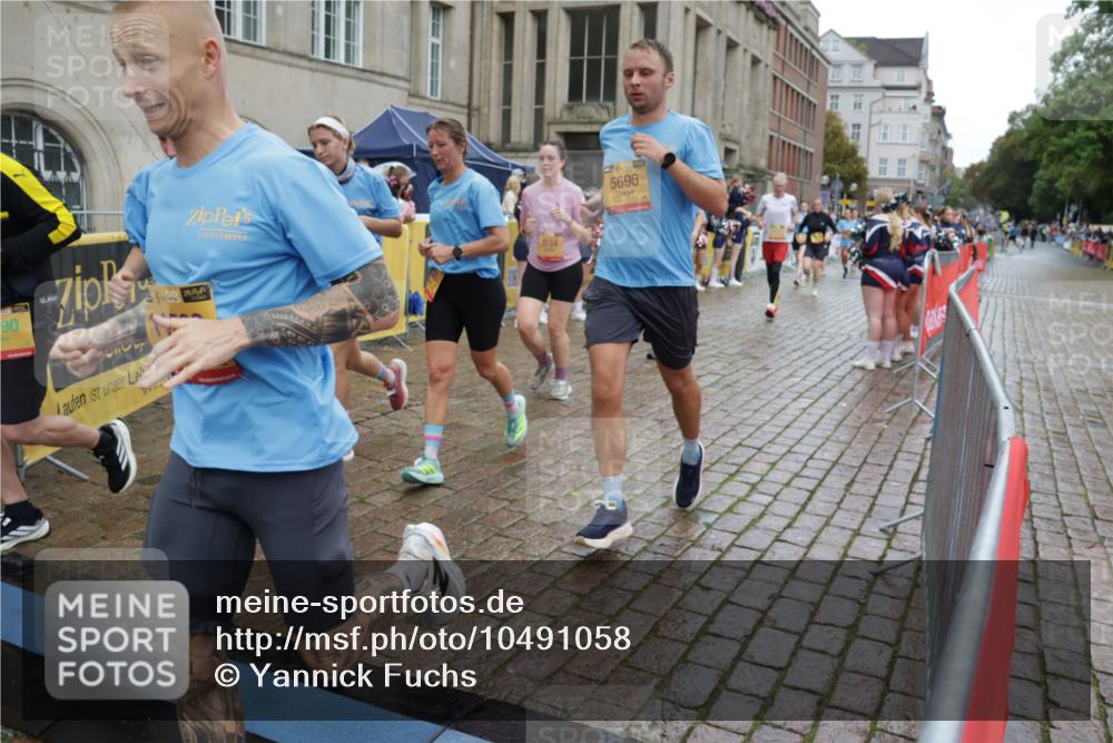 13.09.2026 - Kiel Lauf Yannick Fuchs http://msf.ph/oto/10491058 13.09.2026 11:52:37 Laufen 8134, 90, 5696 meine-sportfotos.de