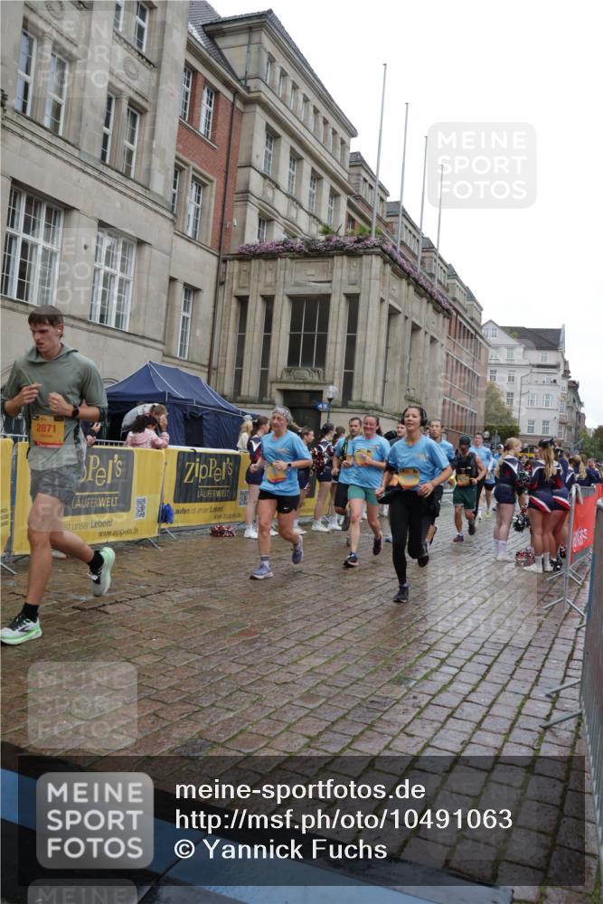 13.09.2026 - Kiel Lauf Yannick Fuchs http://msf.ph/oto/10491063 13.09.2026 11:52:49 Laufen 2871 meine-sportfotos.de