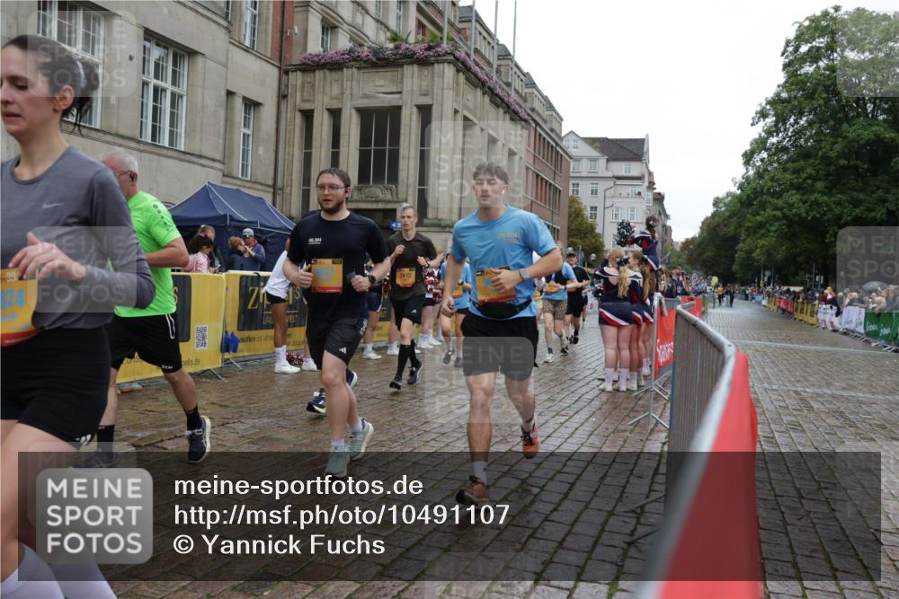 13.09.2026 - Kiel Lauf Yannick Fuchs http://msf.ph/oto/10491107 13.09.2026 11:53:19 Laufen 874, 2412 meine-sportfotos.de