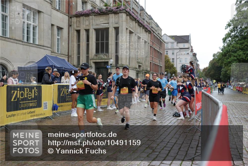 13.09.2026 - Kiel Lauf Yannick Fuchs http://msf.ph/oto/10491159 13.09.2026 11:53:38 Laufen 10736, 200, 5892, 9812 meine-sportfotos.de