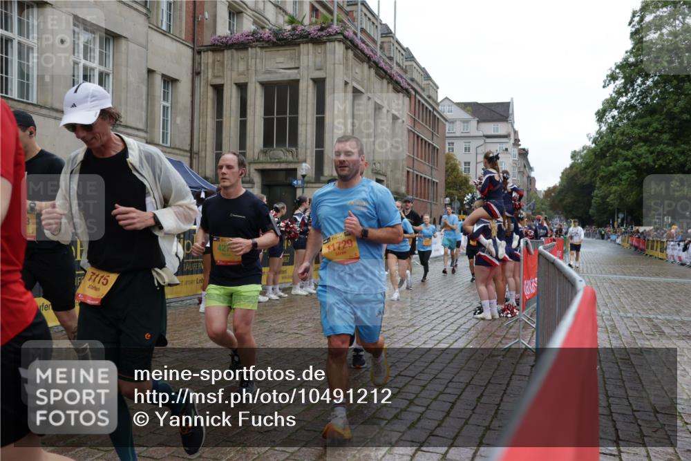 13.09.2026 - Kiel Lauf Yannick Fuchs http://msf.ph/oto/10491212 13.09.2026 11:54:12 Laufen 7115, 42, 4, 38, 11729, 200 meine-sportfotos.de