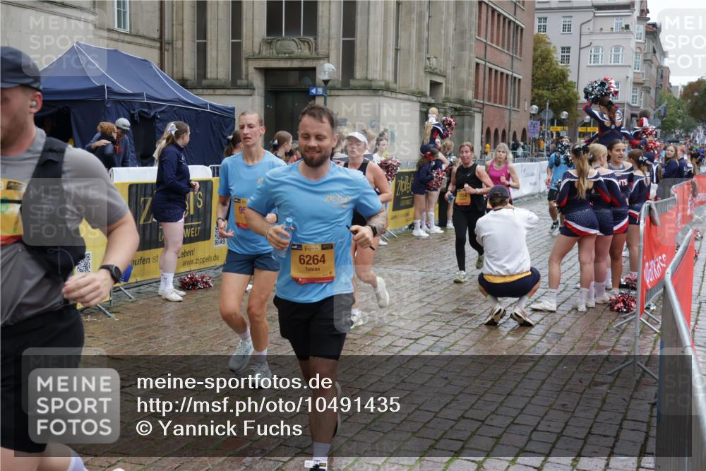 13.09.2026 - Kiel Lauf Yannick Fuchs http://msf.ph/oto/10491435 13.09.2026 11:56:22 Laufen 95, 6264, 1254 meine-sportfotos.de