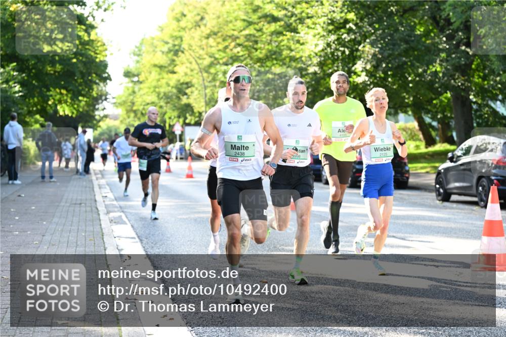 20.09.2026 - PSD Bank Halbmarathon Dr. Thomas Lammeyer http://msf.ph/oto/10492400 20.09.2026 10:32:46 Laufen 2438, 9, 3998, 4105, 2125 meine-sportfotos.de