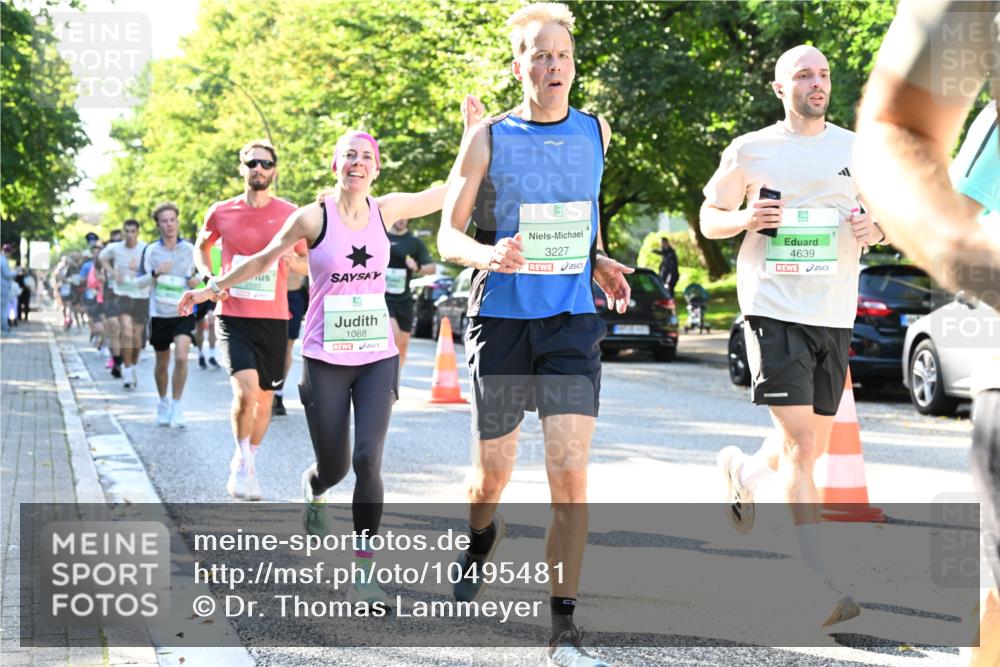 20.09.2026 - PSD Bank Halbmarathon Dr. Thomas Lammeyer http://msf.ph/oto/10495481 20.09.2026 10:42:09 Laufen 1088, 3227, 4639 meine-sportfotos.de