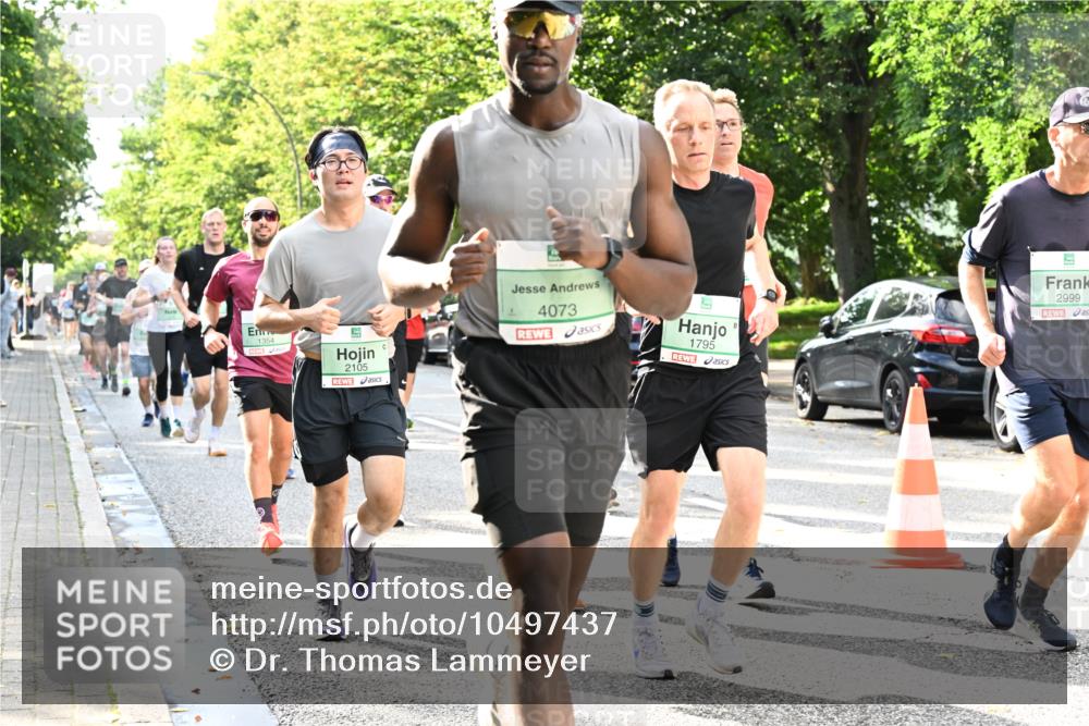 20.09.2026 - PSD Bank Halbmarathon Dr. Thomas Lammeyer http://msf.ph/oto/10497437 20.09.2026 10:47:19 Laufen 1354, 2105, 4073, 1795, 2999 meine-sportfotos.de