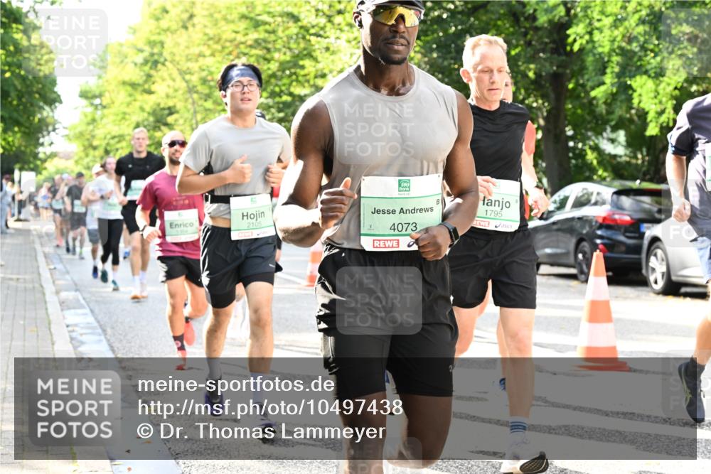20.09.2026 - PSD Bank Halbmarathon Dr. Thomas Lammeyer http://msf.ph/oto/10497438 20.09.2026 10:47:19 Laufen 2105, 4073, 1795 meine-sportfotos.de