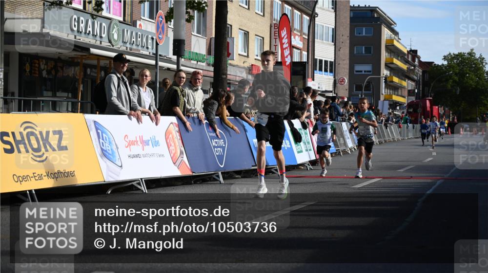 20.09.2026 - PSD Bank Halbmarathon J. Mangold http://msf.ph/oto/10503736 20.09.2026 10:29:15 Ziel 137, 181, 228, 377, 406 meine-sportfotos.de