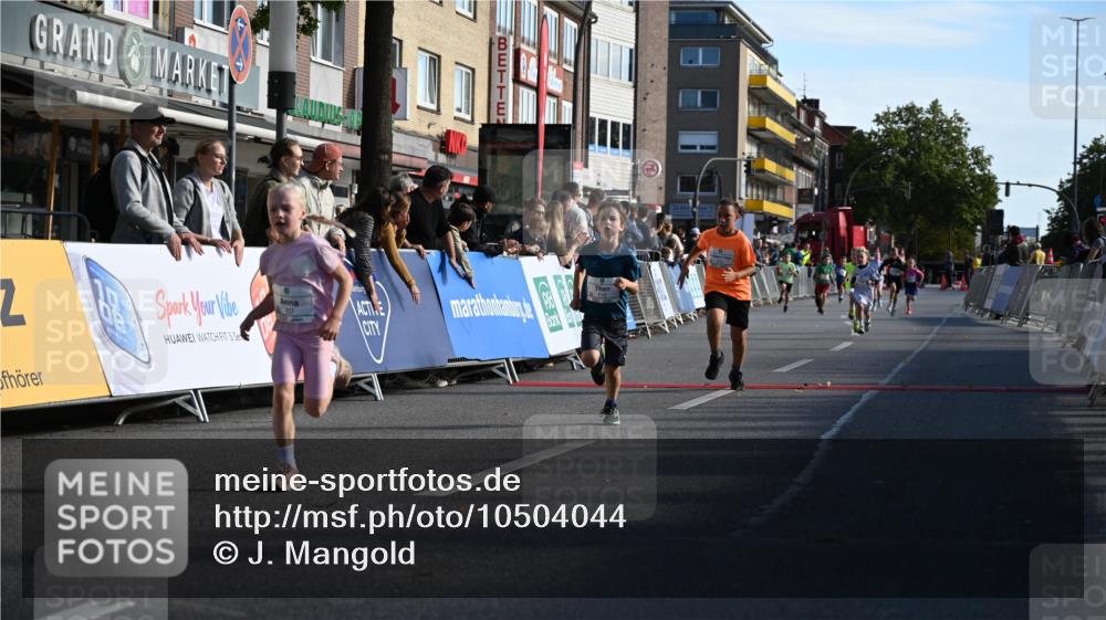 20.09.2026 - PSD Bank Halbmarathon J. Mangold http://msf.ph/oto/10504044 20.09.2026 10:30:16 Ziel 110, 114, 127, 159, 256, 275, 397 meine-sportfotos.de