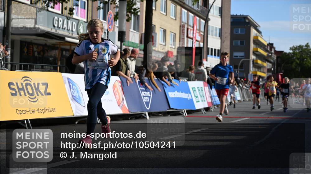 20.09.2026 - PSD Bank Halbmarathon J. Mangold http://msf.ph/oto/10504241 20.09.2026 10:31:05 Ziel 115, 155, 158, 245, 280, 309, 326, 358, 394, 395, 439, 448 meine-sportfotos.de