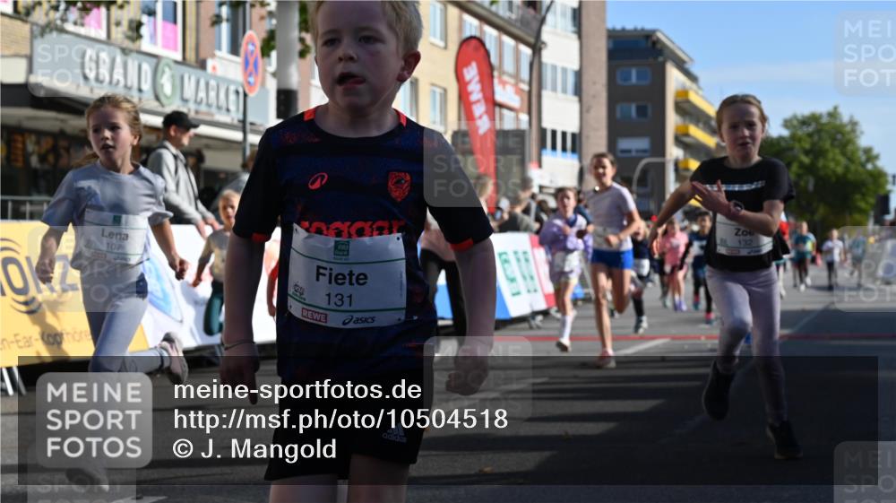 20.09.2026 - PSD Bank Halbmarathon J. Mangold http://msf.ph/oto/10504518 20.09.2026 10:32:21 Ziel 107, 118, 125, 126, 129, 131, 132, 133, 178, 179, 182, 184, 191, 198, 209, 243, 244, 248, 288, 313, 359, 396, 425, 443, 454 meine-sportfotos.de