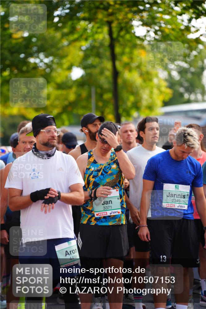 20.09.2026 - PSD Bank Halbmarathon LAZAROV Photography http://msf.ph/oto/10507153 20.09.2026 10:01:22 Laufen 11, 8, 4498, 3371, 13, 2349 meine-sportfotos.de