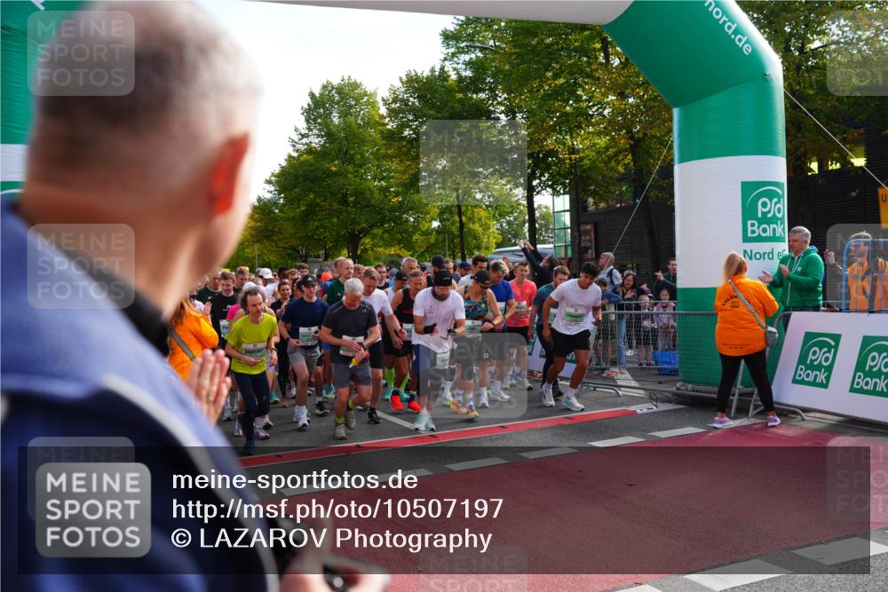 20.09.2026 - PSD Bank Halbmarathon LAZAROV Photography http://msf.ph/oto/10507197 20.09.2026 10:01:46 Laufen 2022 meine-sportfotos.de