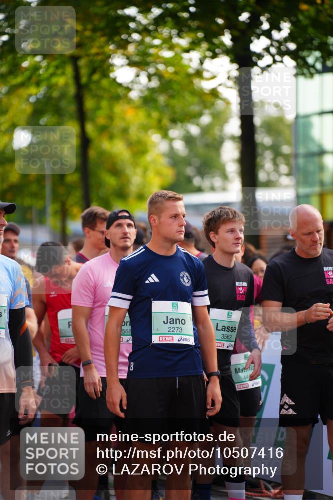 20.09.2026 - PSD Bank Halbmarathon LAZAROV Photography http://msf.ph/oto/10507416 20.09.2026 10:03:30 Laufen 568, 2273, 3562, 8, 444 meine-sportfotos.de