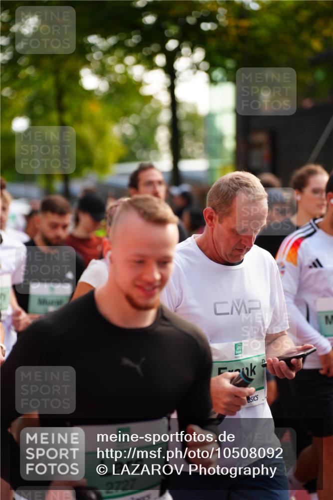 20.09.2026 - PSD Bank Halbmarathon LAZAROV Photography http://msf.ph/oto/10508092 20.09.2026 10:06:05 Laufen 2727 meine-sportfotos.de