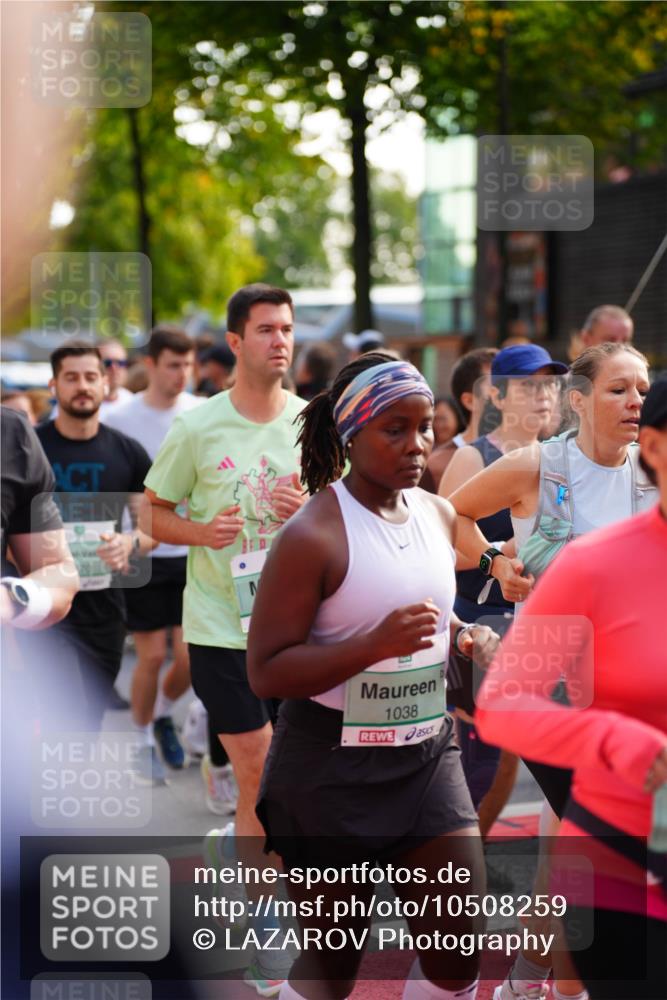 20.09.2026 - PSD Bank Halbmarathon LAZAROV Photography http://msf.ph/oto/10508259 20.09.2026 10:06:26 Laufen 70, 1038 meine-sportfotos.de