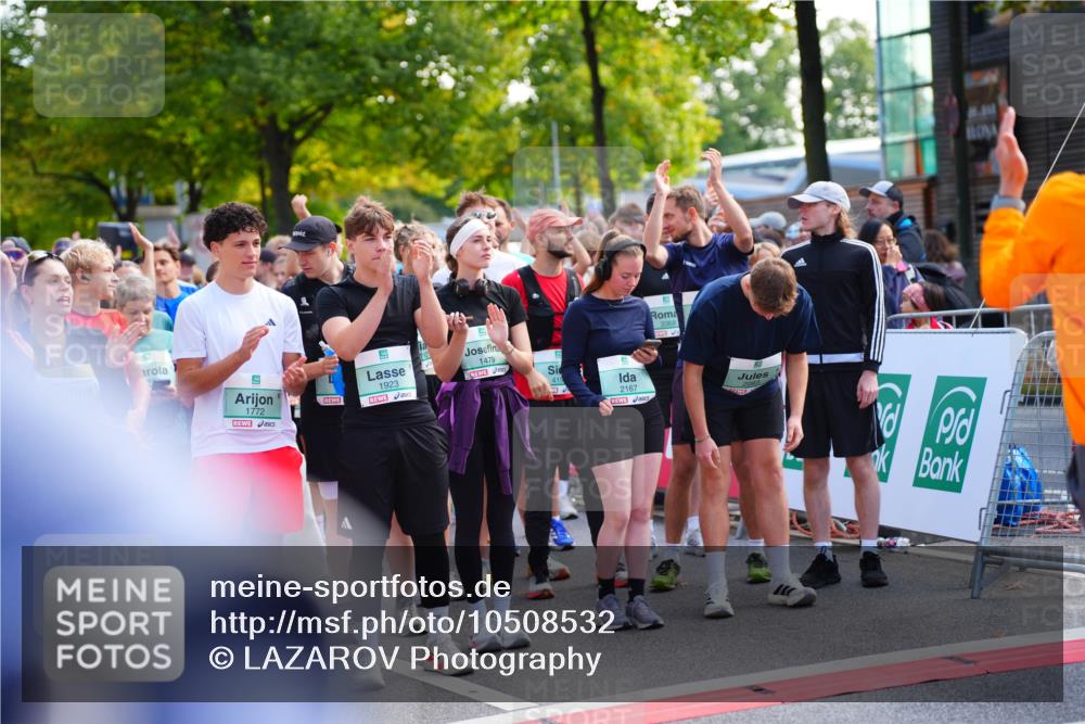 20.09.2026 - PSD Bank Halbmarathon LAZAROV Photography http://msf.ph/oto/10508532 20.09.2026 10:08:07 Laufen 1772, 3368, 1923, 1479, 419, 2167, 2083 meine-sportfotos.de