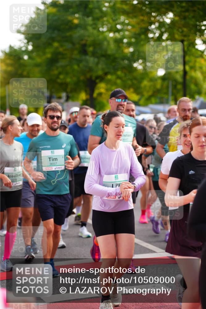 20.09.2026 - PSD Bank Halbmarathon LAZAROV Photography http://msf.ph/oto/10509000 20.09.2026 10:09:27 Laufen 3938, 3657, 3647 meine-sportfotos.de