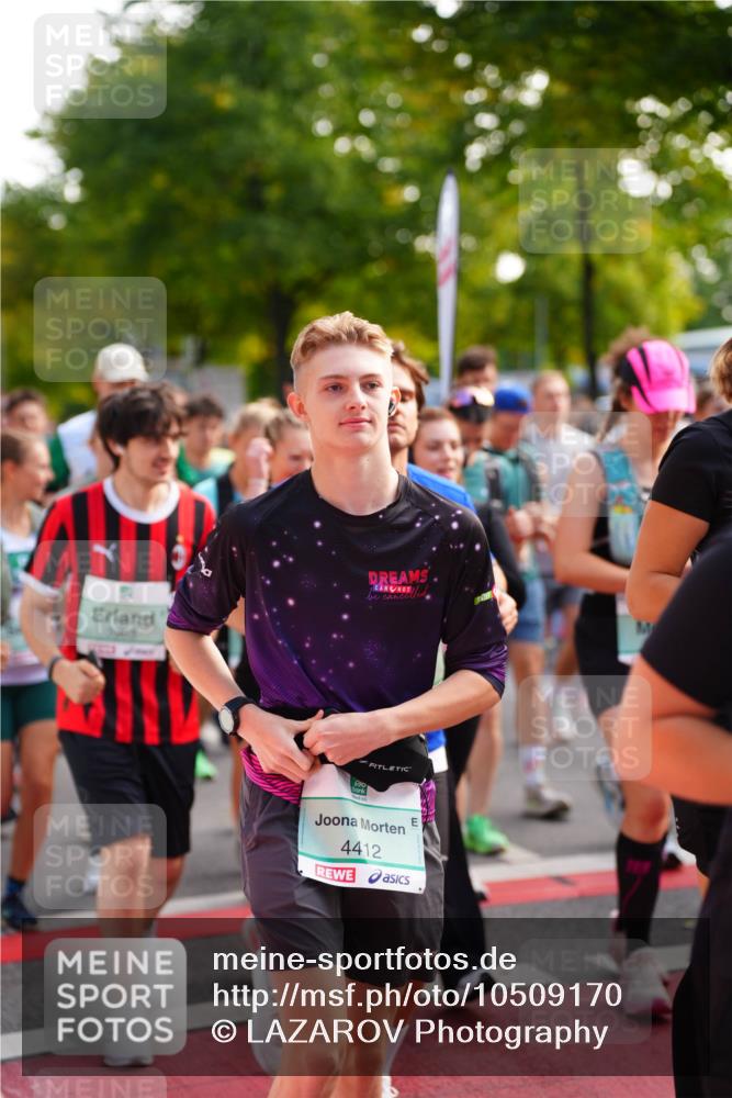 20.09.2026 - PSD Bank Halbmarathon LAZAROV Photography http://msf.ph/oto/10509170 20.09.2026 10:09:46 Laufen 4412 meine-sportfotos.de