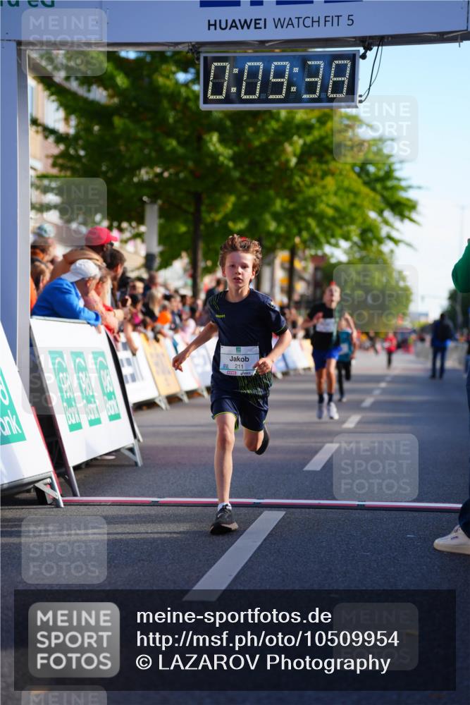20.09.2026 - PSD Bank Halbmarathon LAZAROV Photography http://msf.ph/oto/10509954 20.09.2026 10:29:02 Laufen 5, 5, 0, 09, 38, 211 meine-sportfotos.de