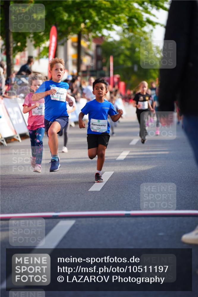 20.09.2026 - PSD Bank Halbmarathon LAZAROV Photography http://msf.ph/oto/10511197 20.09.2026 10:31:32 Laufen 99, 307, 215, 104 meine-sportfotos.de
