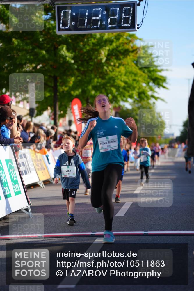 20.09.2026 - PSD Bank Halbmarathon LAZAROV Photography http://msf.ph/oto/10511863 20.09.2026 10:32:52 Laufen 99441, 10, 0, 13, 28, 1670, 199 meine-sportfotos.de